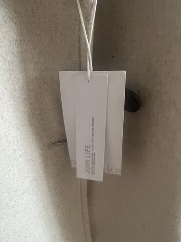 Paltolar: Bershkadan alinib. Geyinilmeyib hec. XS olcusudur biraz bol modeldir M -da lalafo.az — 5 Paltolar: Bershkadan alinib. Geyinilmeyib hec. XS olcusudur biraz bol modeldir M — 5