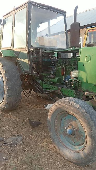bez kraska aletleri: Traktor MTZ (Belarus) tipli, kabinalı, dörd təkərli, arxa təkərlər iri — 4