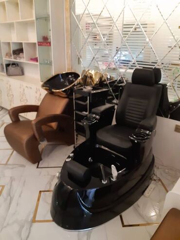 Digər kommersiya daşınmaz əmlakı: Nərimanov rayonu inqılabda 1-ci mərtəbəsində yerləşən 175 kv sahəsi — 6