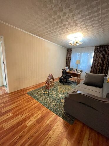 сдаю дом без хозяина карпинка: 2 комнаты, 44 м², 104 серия, 5 этаж, Евроремонт