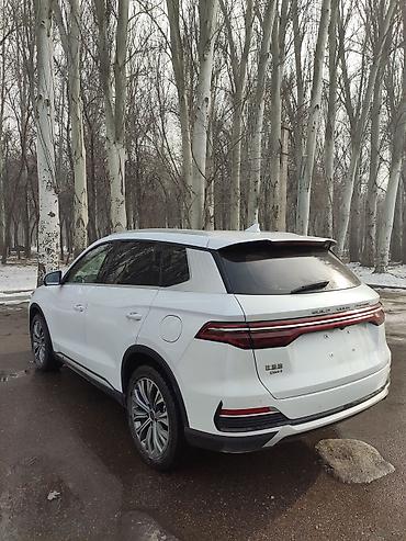 BYD: BYD Song Pro: 2022 г., 1.5 л, Вариатор, Гибрид, Кроссовер — 4