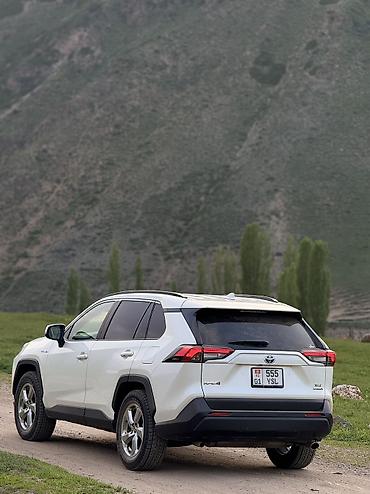 Toyota: Toyota RAV4: 2021 г., 2.5 л, Автомат, Гибрид, Кроссовер — 5