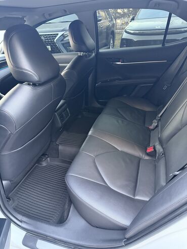 Toyota: Toyota Camry: 2018 г., 2.5 л, Автомат, Бензин, Седан — 9