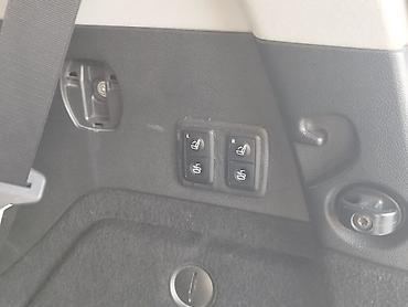 Mercedes-Benz: Mercedes-Benz GL 550 4MATIC SUV - Ban növü: tam ölçülü 7 yerlik SUV - — 15