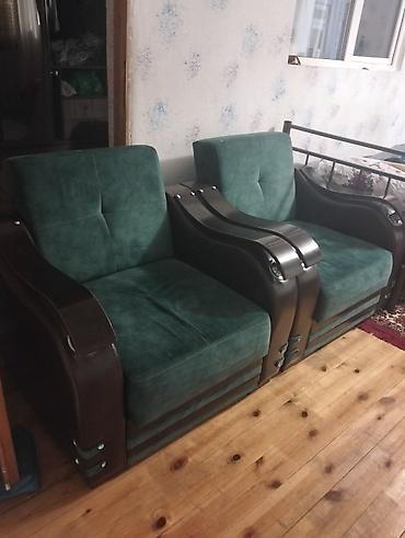 açılan masa modelleri: Yaşıl rəngli yumşaq dəst – divan və 2 kreslo - Komplekt: 1 geniş — 3