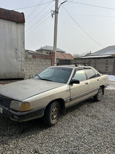 багаж машины: Audi 100: 1989 г., 2.2 л, Механика, Бензин, Седан