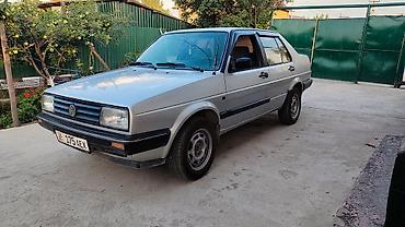 Volkswagen Jetta: 1989 г., 1.8 л, Кол менен иштөөчү, Бензин, Седан — 2
