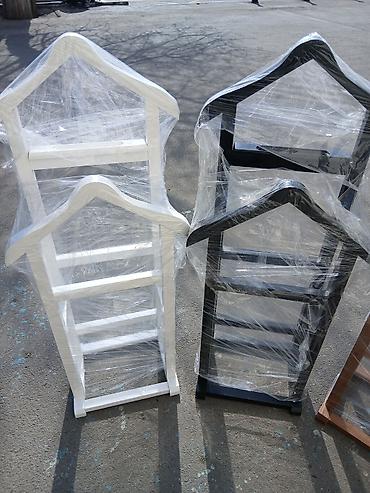 dəm qaşığı: Taxta geyim dayağı (valet stand) - Material: təbii ağac, hamar — 2