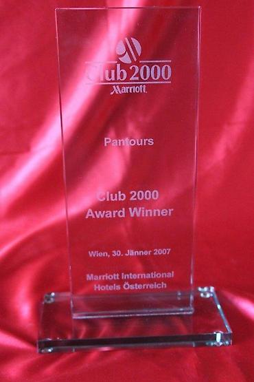 Ostali predmeti za umetnost i kolekcionarstvo: STAKLENA PLAKETA CLUB 2000, MARRIOTT, AUSTRIJA 2007. | Staklena — 6