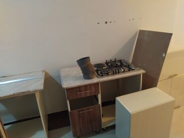 mətbəx mebeli ölçüləri: Mətbəx şkaf dəsti müxtəlif ölçülü aşağı və yuxarı şkaflardan, mətbəx
