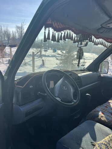 Легкий грузовой транспорт: Легкий грузовик, Б/у — 4