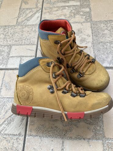 Gležnjače: Gležnjače, Veličina - 30 — 4