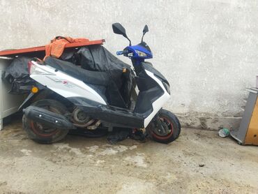 мотик самурай: Макси-скутер 160 куб. см, Бензин, Колдонулган