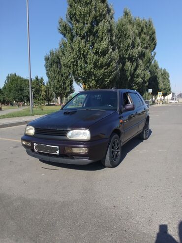 гольф 4 двери: Volkswagen Golf: 1997 г., 1.6 л, Механика, Бензин, Хэтчбэк