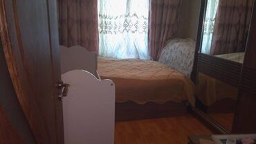 Uzunmüddətli kirayə mənzillər: Razin Akkorda yaxın 20 mertebeli binanın 17-ci mərtəbəsində yerləşən — 7