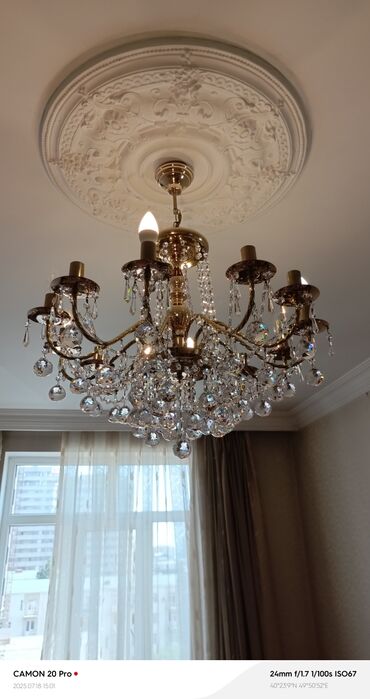 Ev saatları: Çılçıraq, 10 və daha çox lampa, Metal