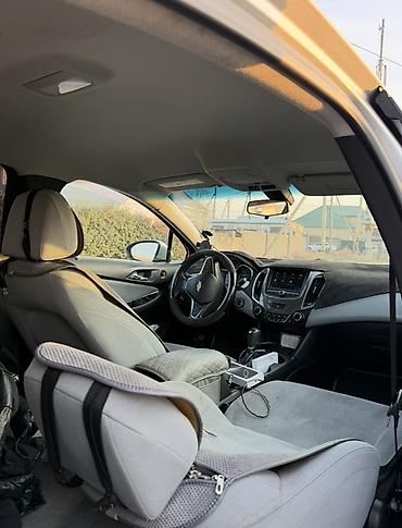 bus: Chevrolet Cruze: 2019 г., 1.4 л, Вариатор, Бензин, Седан — 5