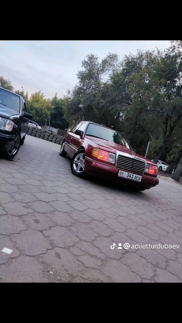 компрессионные гольфы: Mercedes-Benz W124: 1989 г., 2.3 л, Механика, Бензин, Седан