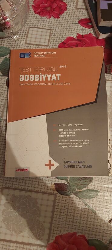 abituriyent 4 jurnali 2022 pdf yukle: Ədəbiyyat toplusu, abituriyentlər üçün test vəsaiti.Kitabın sadəcə