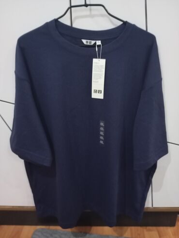 зелёная футболка: Эркектердин футболкасы, 4XL (EU 48), Uniqlo, Жаңы, түсү - Жашыл, Өзү алып кетүү, Акысыз жеткирүү