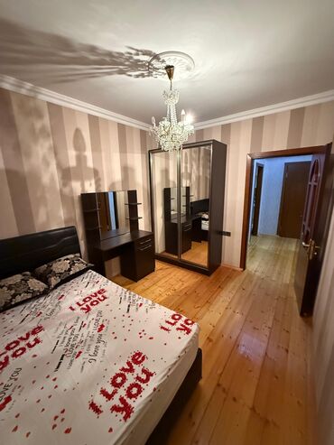 Otaqların günlük kirayəsi: Mənzil Gunlik kirayə Verilir, Köhnə Gunəşlidə, 3 otag, tam əşyali — 4