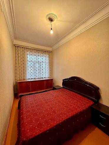 ev kirayesi: Bakıxanov qəsəbəsi Stimul Hospitalın 80 nömrəli məktəbin yaxınlığı 3 — 3