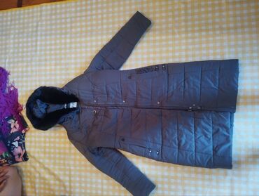 пальто мужское бишкек цены: Пуховик, По колено, С мехом, С капюшоном, 2XL (EU 44)