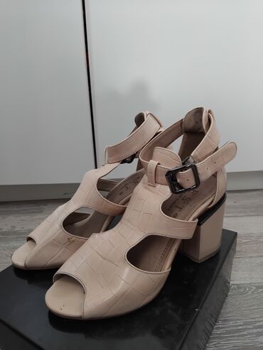 рабочая обувь: Басаножка размер 36 маломерка EST Турецкий Производство