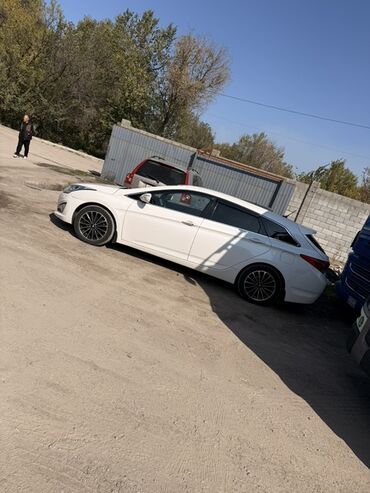 купить передний редуктор на ниву: Hyundai i40: 2013 г., 2 л, Типтроник, Бензин, Универсал