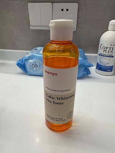Красота и здоровье: Ma:nyo Calac Whitening Vita Toner Срок годности до 2027.03.07 — 1