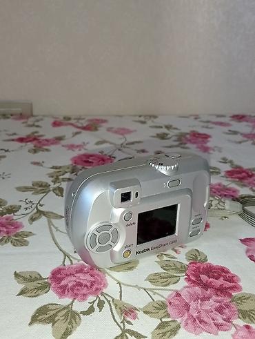 kodak: Kodak EasyShare C300 rəqəmsal fotoaparat - Kompakt, gümüşü korpus — 1
