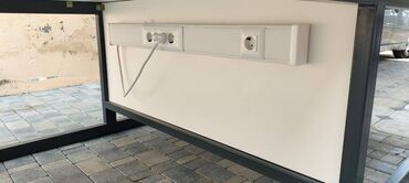 Ofis masaları: İşlənmiş, İşçi üçün, Kvadrat masa — 4