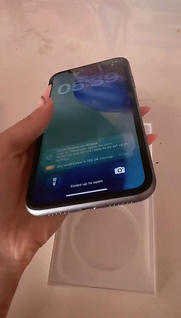 second son: IPhone 11, 128 GB, Deep Purple, Face ID — 3