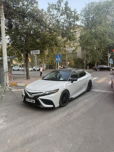 выхлопа: Toyota Camry: 2021 г., 3.5 л, Бензин, Седан — 1