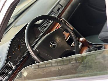 mercedes benz w124 ешка: Mercedes-Benz W124: 1992 г., 2 л, Механика, Бензин, Седан — 10