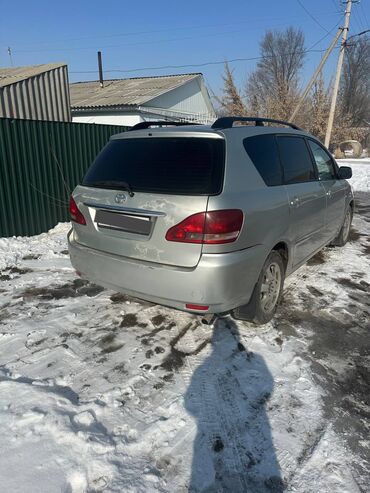 авто на варянт: Toyota Avensis Verso: 2002 г., 2 л, Механика, Дизель, Минивэн
