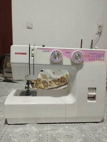 другая техника: Швейная машина Janome, Вышивальная, Полуавтомат