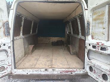1998 ford transit: Ford Transit yük mikroavtobusu Xüsusiyyətlər: - Kuzov: uzun baza — 5