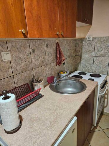 Stan na dan: 1 soba — 9