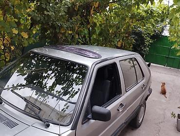 1981: Volkswagen Golf: 1991 г., Хэтчбэк — 1