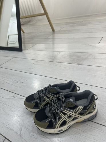 носки асикс: Кроссовки, 37, Asics, Новый, цвет - Черный, Бесплатная доставка, Платная доставка