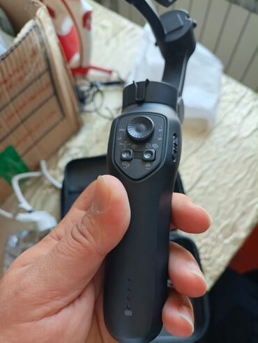 mikro cart: Smartfonlar üçün 3 oxlu stabilizator (gimbal) – çoxfunksiyalı