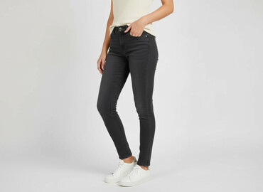 czarne jeansy straight: Skinny, Jeansy damskie, rozmiar L