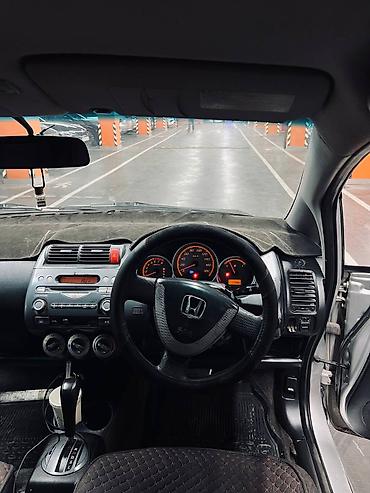 Haima: Honda Fit: 2002 г., 1.3 л, Автомат, Бензин, Хетчбек — 8