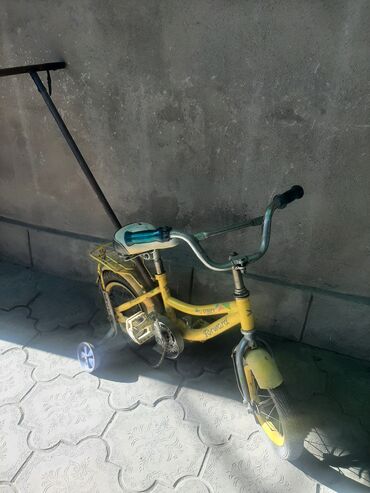 детский велосипед мерседес: Продаю детский велосипед. В хорошем состоянии всё работает. Цена