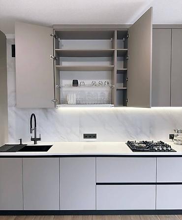 Кухонные гарнитуры: Кухонные гарнитуры под заказ в современном минималистичном стиле. - — 2