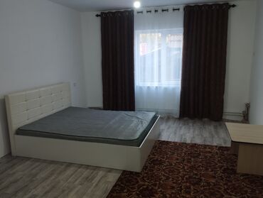 сдаю комнату без подселения: 26 м², С мебелью