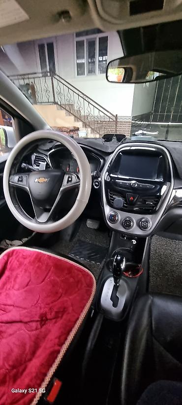 Chevrolet: Chevrolet Spark: 2015 г., 1 л, Вариатор, Бензин, Хэтчбэк — 12