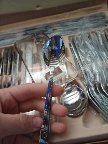 Süfrə ləvazimat dəstləri: Paslanmayan poladdan stolüstü dəst – futlyarlı - Komplekt: bıçaq — 11