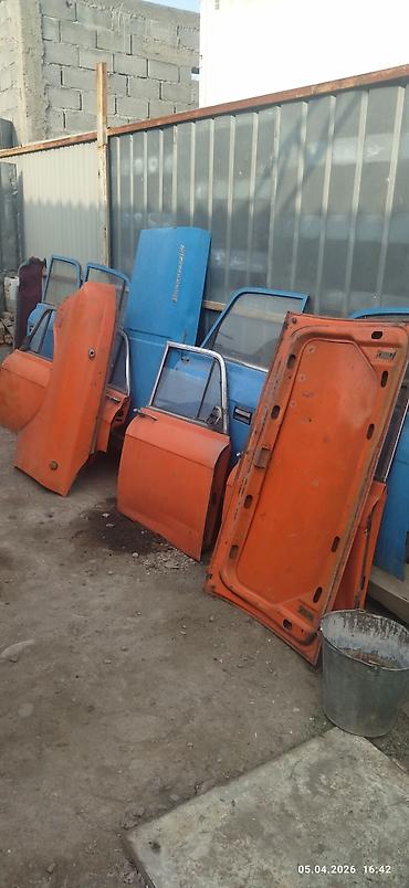 Другие автозапчасти: Продаю различные запчасти на 2140 Азлк на запчасти крыло капот и.т.д — 25